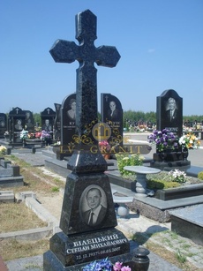 Хрест гранітний СТ.11
