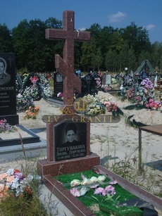 Хрест гранітний СТ.33