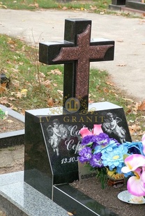 Хрест гранітний СТ.39