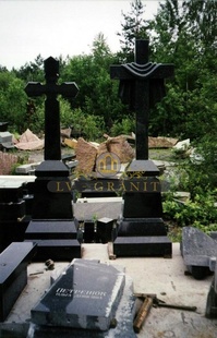 Хрест гранітний СТ.8