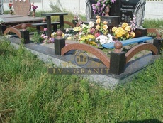 Огорожа з граніту М.11