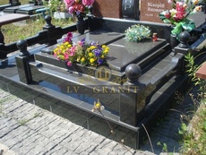 Огорожа з граніту М.19